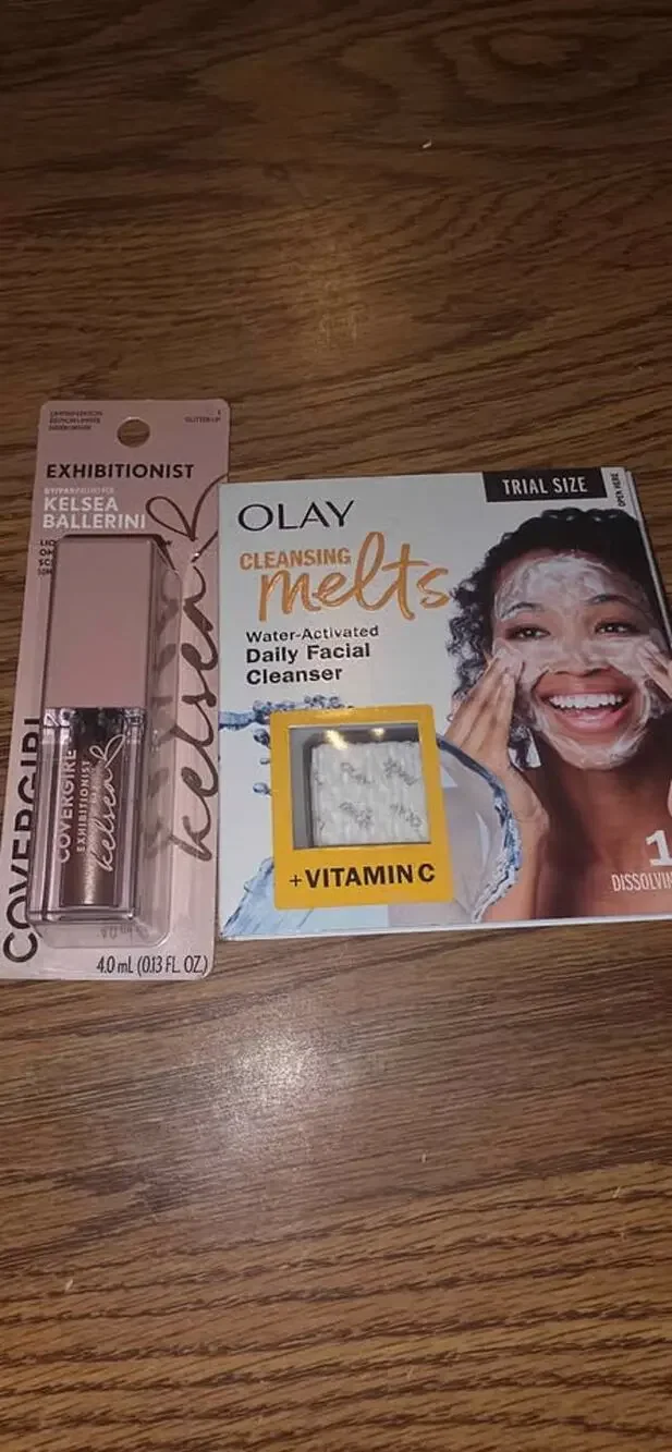 New Covergirl Exhibitionist Liquid Glitter Eyeshadow & Olay Cleansing Melts